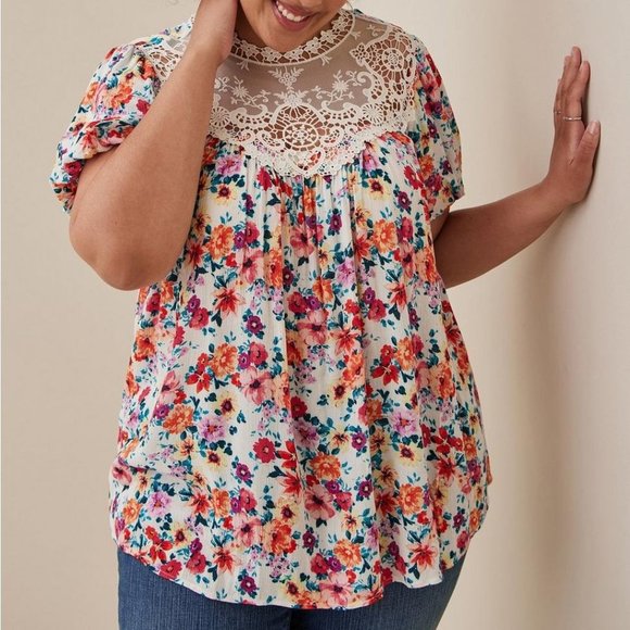 torrid Tops - TORRID Crinkle Gauze Crochet Detail Top SIZE 4
